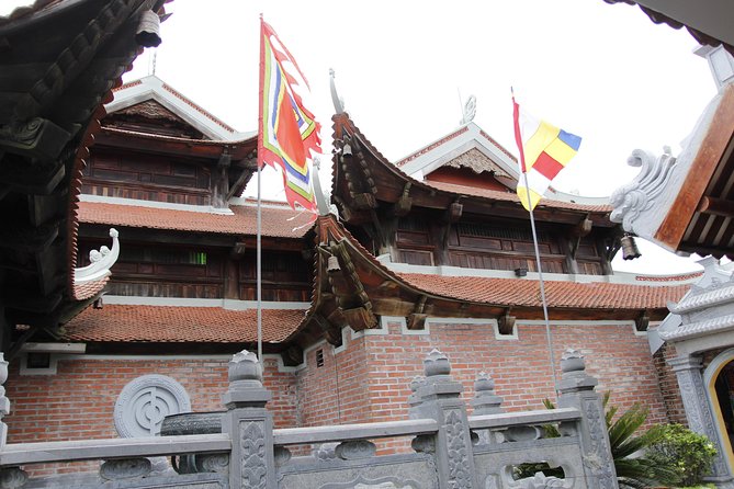Private trip to Golden Bridge - Getting Up to Ba Na Hills: Cable cars and the cool-air effect