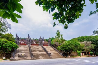 Round Trip: Da Nang/Hoi An – Hue with English-Speaking Driver - Minh Mang Mausoleum: symmetry you can actually see