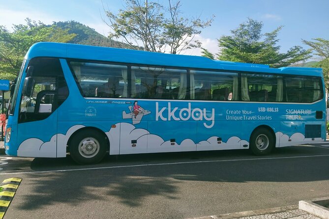 Shuttle bus to Golden Bridge - Ba na hill from Da Nang - From Login Coffee to Golden Bridge: where your day really starts