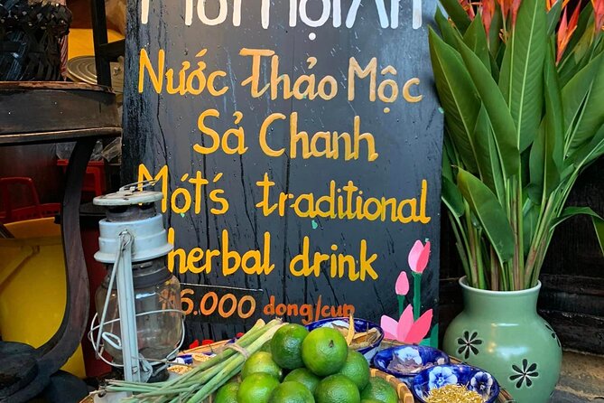 Shuttle from Da Nang Airport to Hoi An city or vice versa - Who should book this shuttle (and who might skip it)