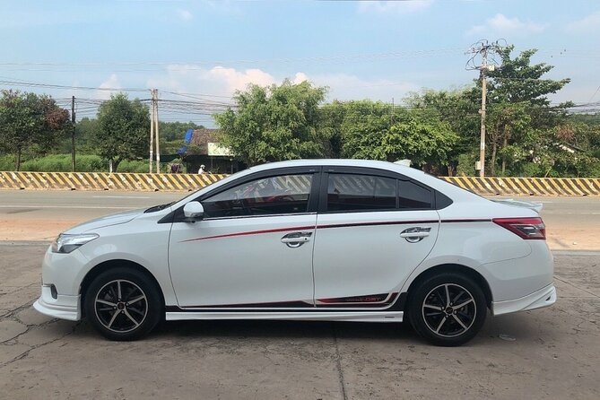 (TOP) Private car: Da Nang/Da Nang Airport (DAD) from/to Hoi An - The ride itself: about 40–50 minutes, plus traffic reality